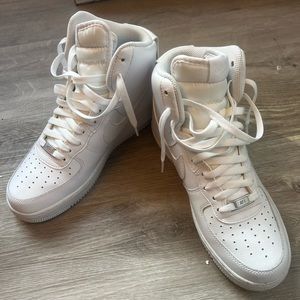 Used Nike men's size 9